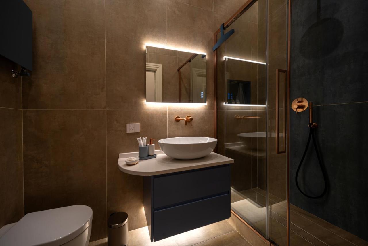Domina-Boutique Apartment Napoli Esterno foto